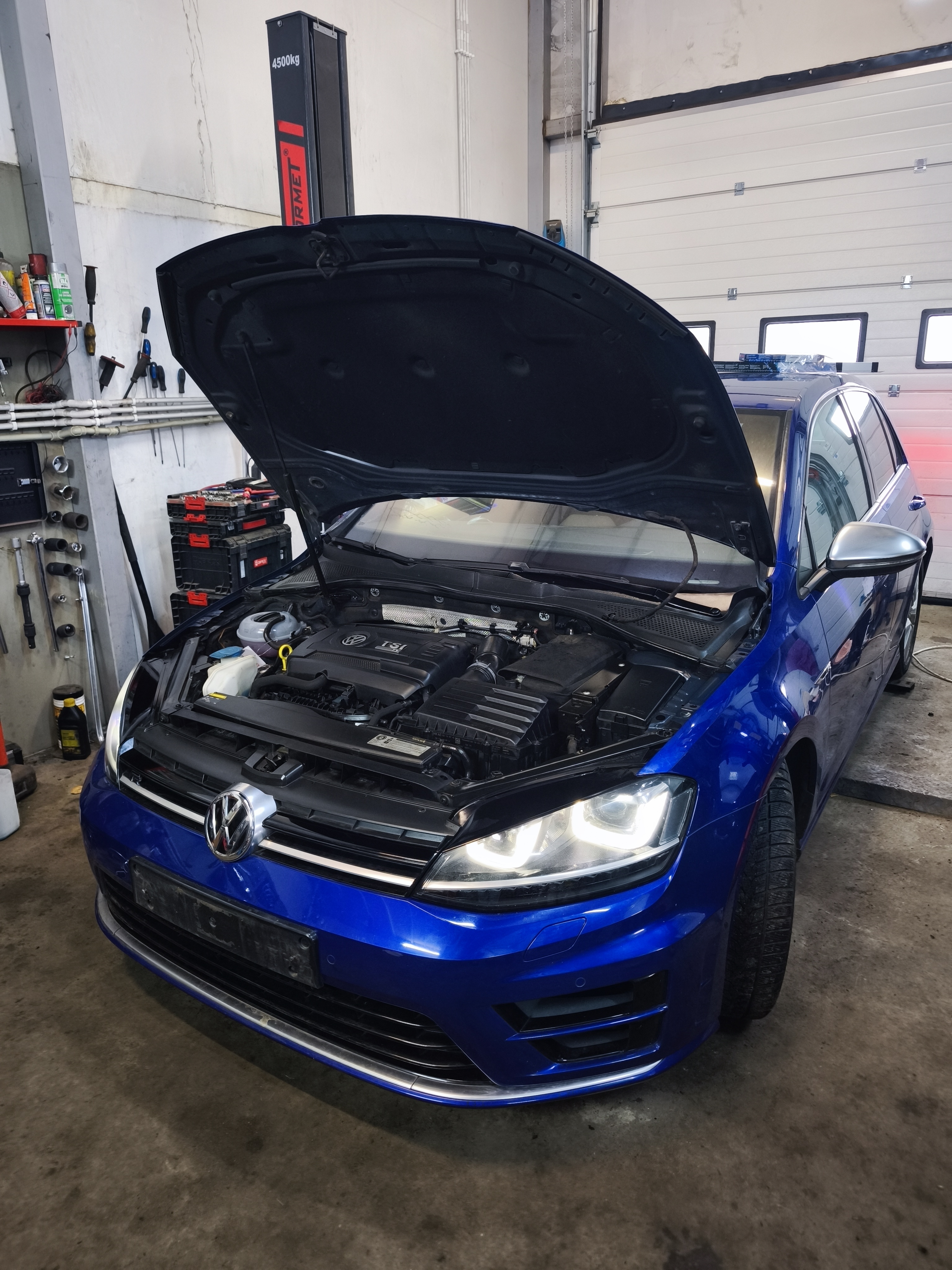 Volkswagen Golf 7 R 2.0 TSI – zdjęcie z realizacji orzeszkowania